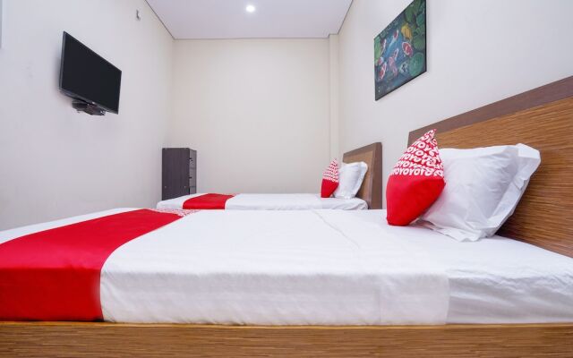 OYO 1761 彭多克英达鲁玛科斯酒店(OYO 1761 Pondok Indah Rumah Kost)