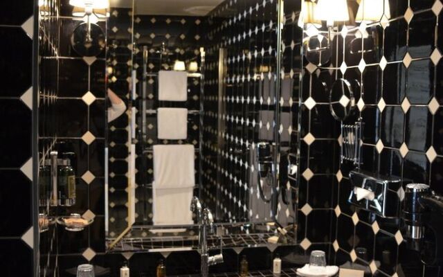 Gounod Hotel