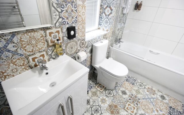 Willow Serviced Apartments - The Walk 3