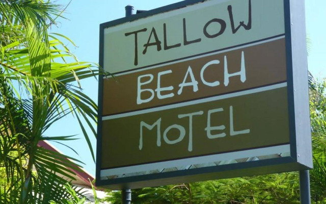 Tallow Beach Motel