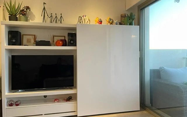 Studio terrasse dans résidence avec piscine