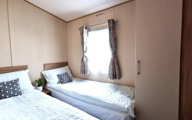Snowdonia Sunbeach Holiday Sea and Mountain View