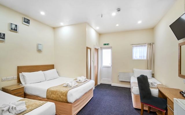 Britannia Inn Hotel