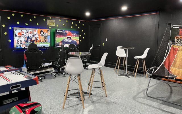 Mansion on Mrytlewood