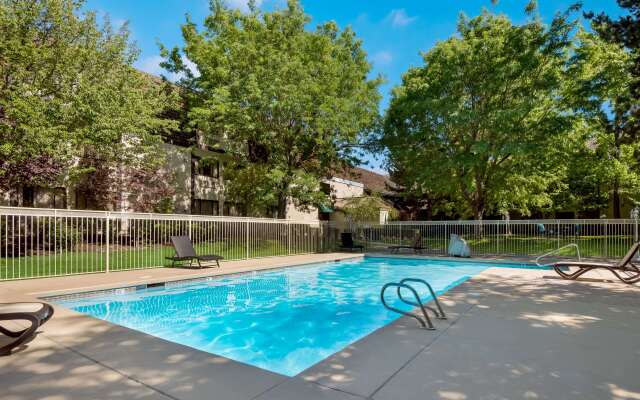 SureStay Plus Hotel by Best Western Reno Airport