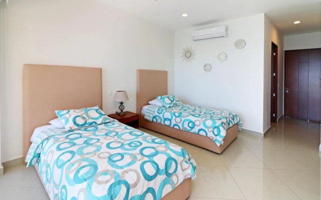 Gavias Grand Mazatlan Apt. 1415
