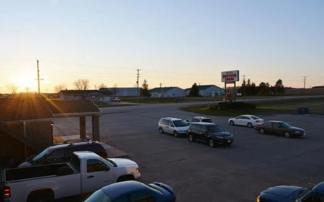 Strathroy Motor Inn