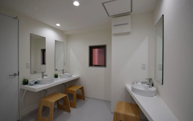 OSAKA-YA NAMBA -Hostel