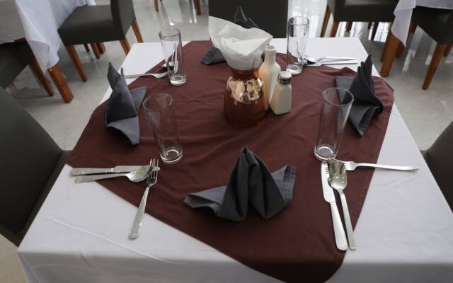 Villa Alpha International Hotel