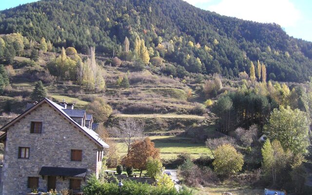 Charming Sallent de Gallego