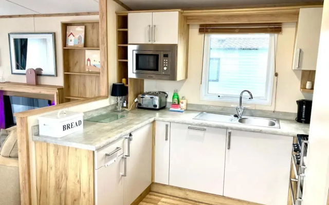 Luxurious Comfort at 102, Duckpool Lodge in Bude