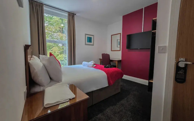 Hullywood Rooms