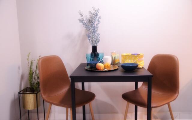 Black Onyx Comfort Suites