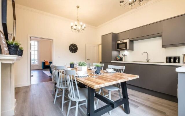 Host Apartments The Rodney Townhouse