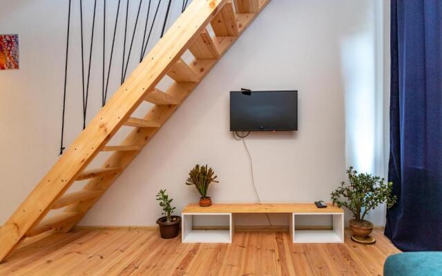 Giorgi's apartment
