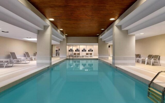 DoubleTree by Hilton Hotel Toronto Downtown