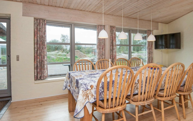 Luxury Holiday Home in Rømø with Hot Tub