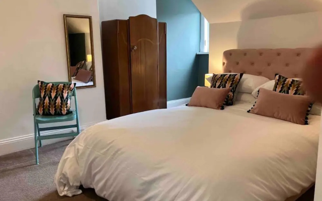Inviting 2-bed House in Sunderland, Wifi, Parking