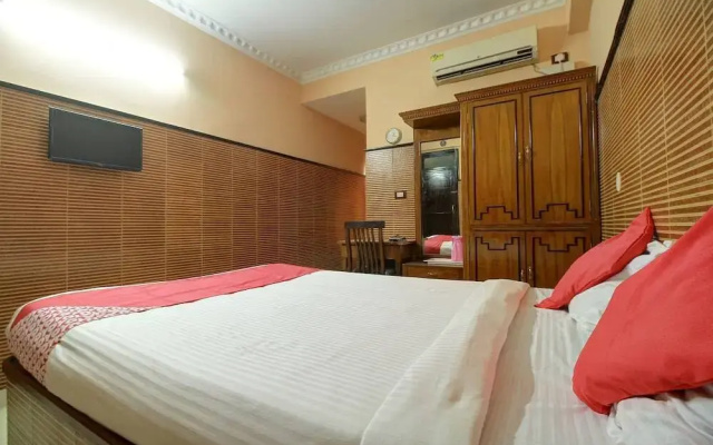 Sama Deluxe By OYO Rooms