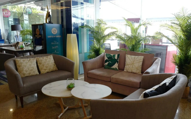 Chaisaeng Palace Hotel