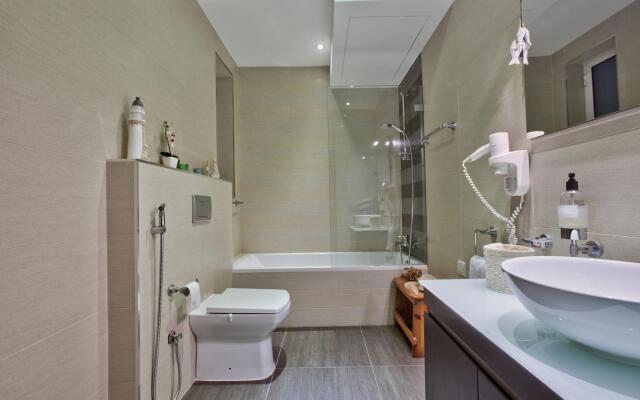 Bright and central 2 bedroom apartment in Sliema