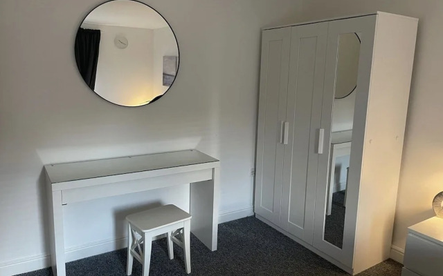 Captivating 2-bed Apartment in London