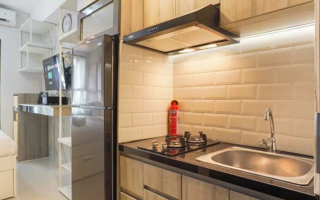 Modern Look And Nice Studio Transpark Bintaro Apartment