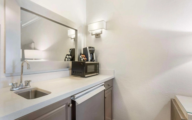 Best Western Plus Novato Oaks Inn