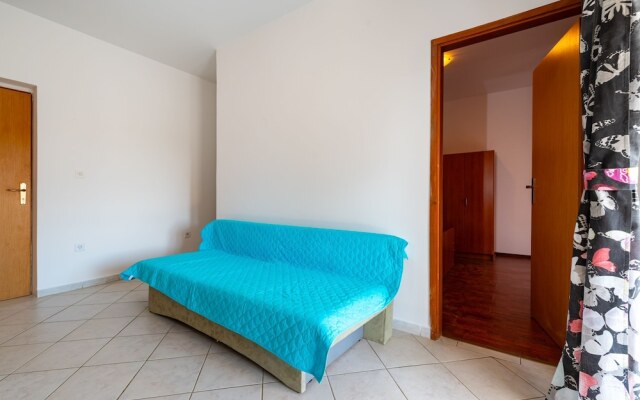 Bonvie Apartments in Center B4