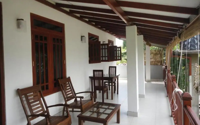Sapara River Guest 600m Beach