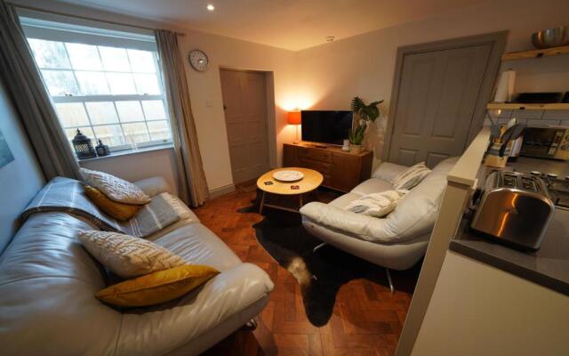 Stunning Coach House Apartment in Walmer Deal