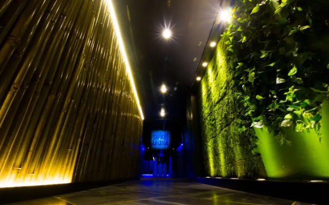 Hotel Mittal Avenue