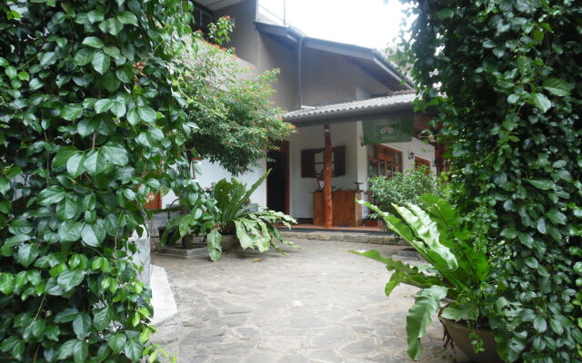 Thotupola Residence