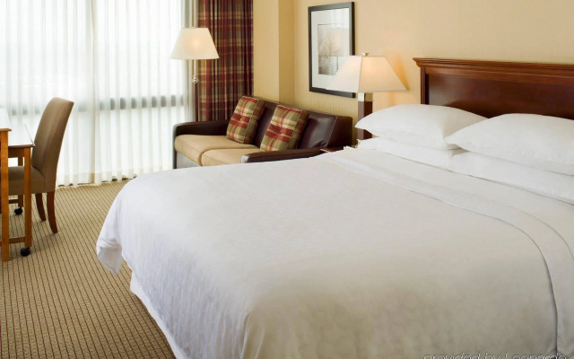 Sheraton West Des Moines Hotel