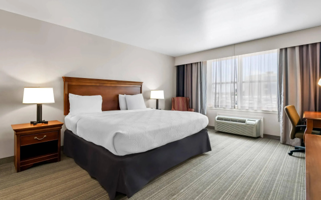 Country Inn & Suites by Radisson, Chambersburg, PA