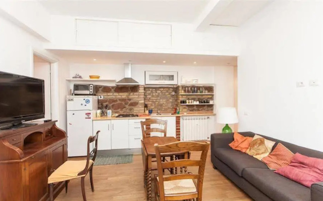 Trastevere Historical Apartment