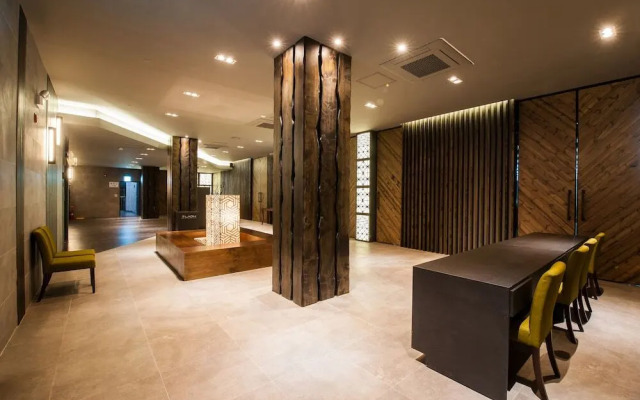 Yujin Hotel