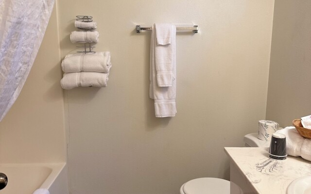 Edgewater Inn Shady Cove