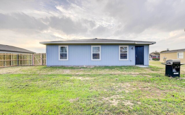 Family-friendly Bellmead Home ~ 6 Mi to Waco