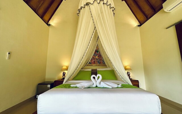 Green Coco Suite