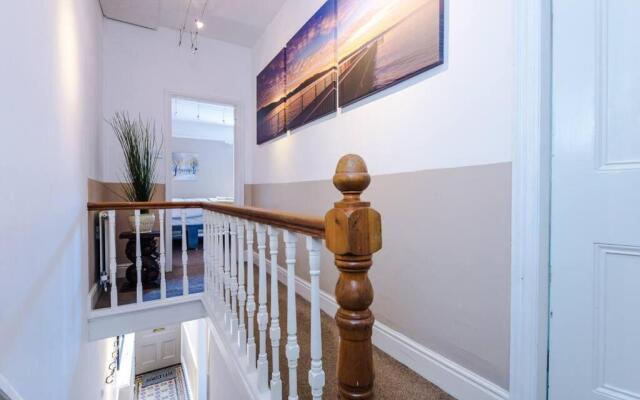 Fresh, new, stylish Chester Town House to sleep 6