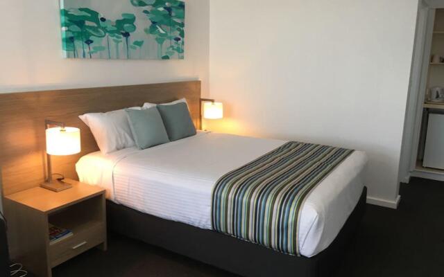 Mid City Motor Inn