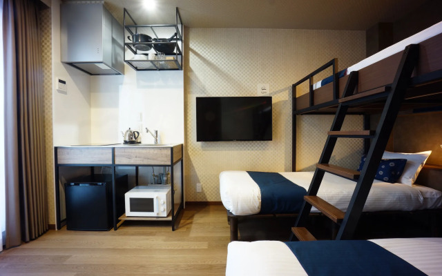 Rona Hotel