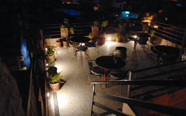 Shahi Guest House