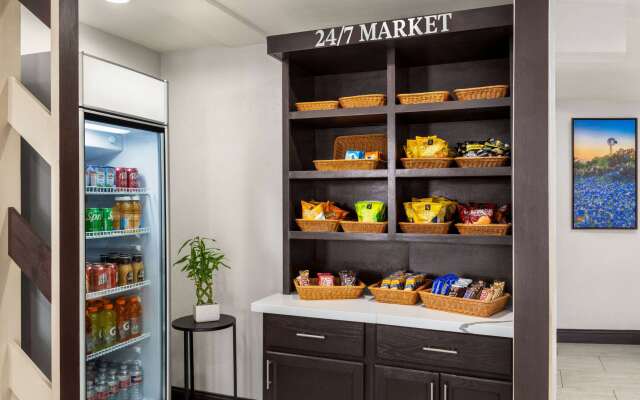 La Quinta Inn by Wyndham Victoria