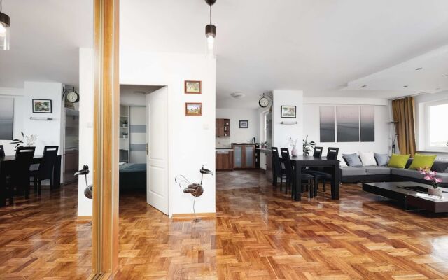 Lumina lux apartment near Złote Tarasy