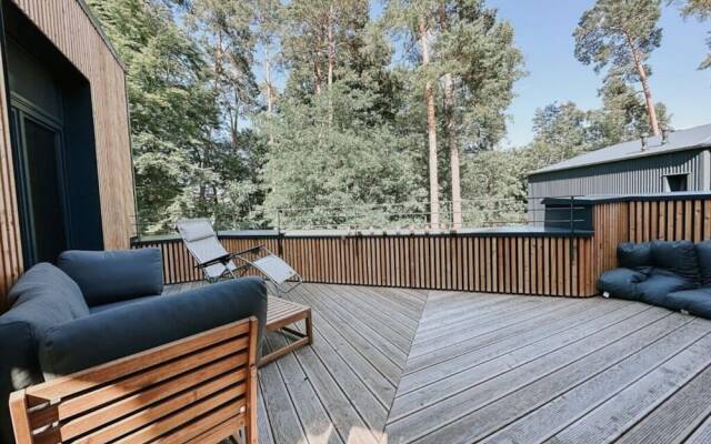 Super Nice Holiday Home by the Lake