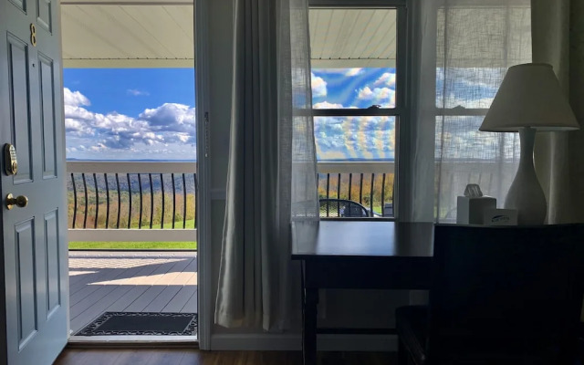 Whitcomb Summit Retreat