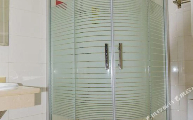 Xin Jiu Xiang Lou restaurant (Jiangyin Huangshan Lake Park)