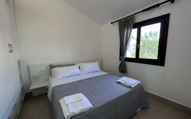 Kamarina Resort